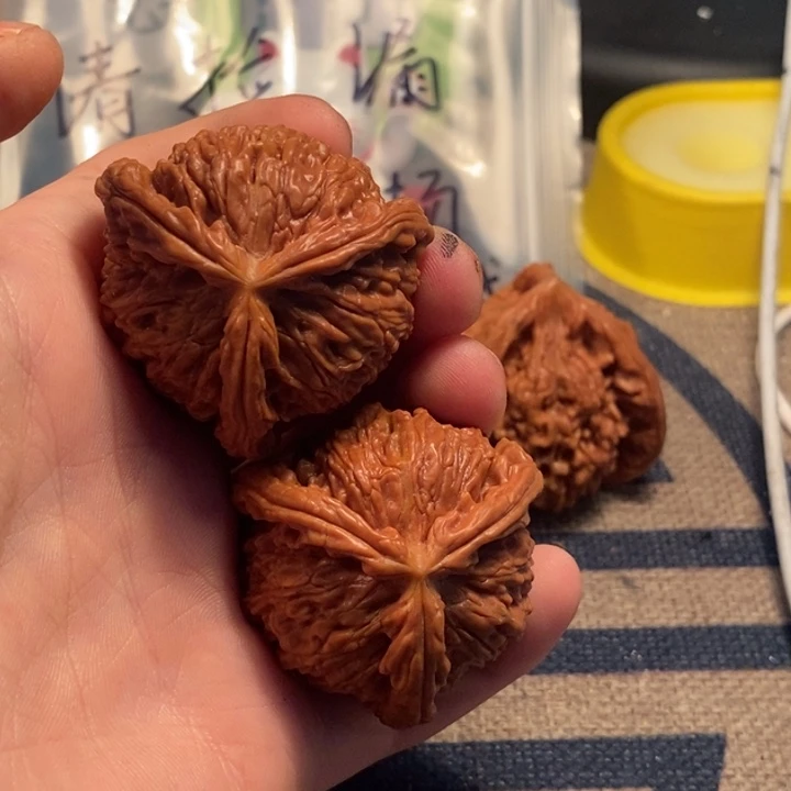 文玩核桃吊坠全品三棱