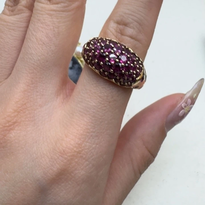 红宝石戒指未镶嵌