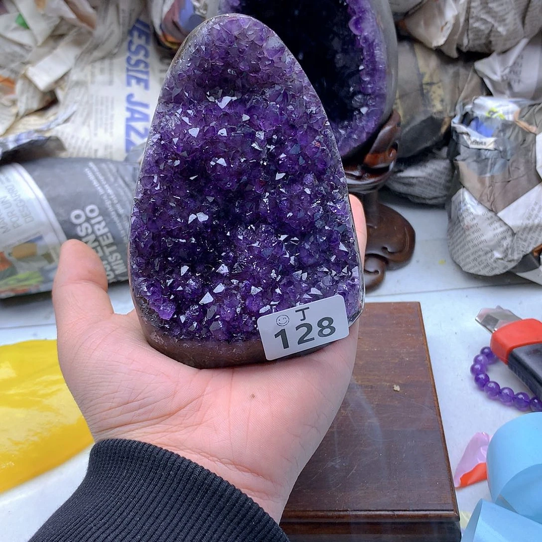 紫晶大型摆件（非配饰）未镶嵌