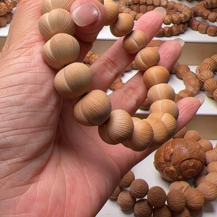 猴头核桃吊坠爱心屁桃福利款15