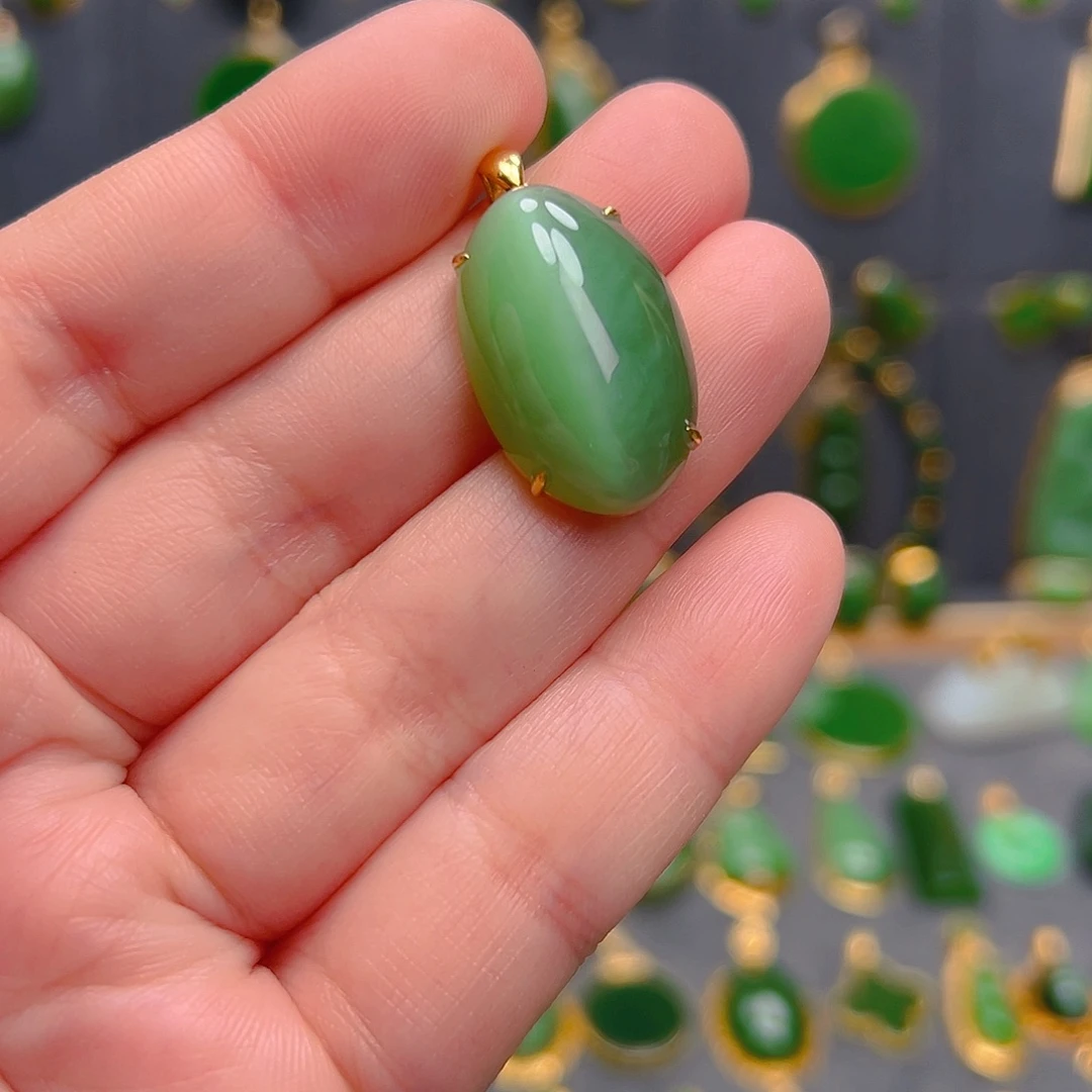 和田玉（碧玉）18K金镶嵌吊坠(不含链)