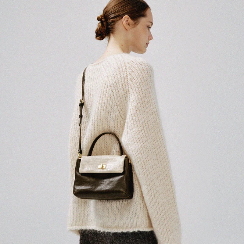 AVALEA葳里 头层植鞣拼鳄鱼纹牛皮邮差包手提单肩女包 升级版小号