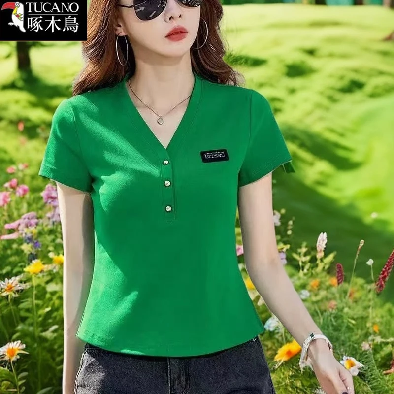 啄木鸟夏季V领拼接短袖纯色T恤修身显瘦2025年新款女士百搭上衣潮