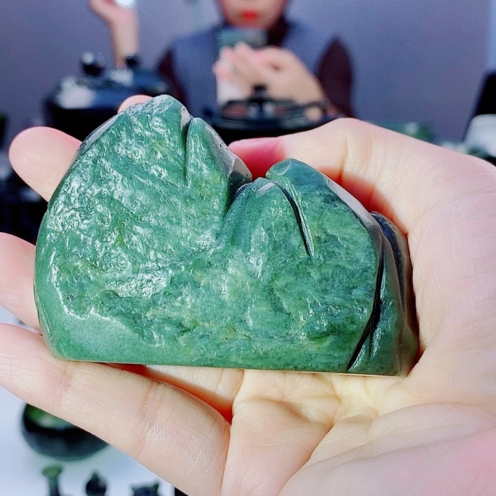 和田玉（青玉）未镶嵌把件