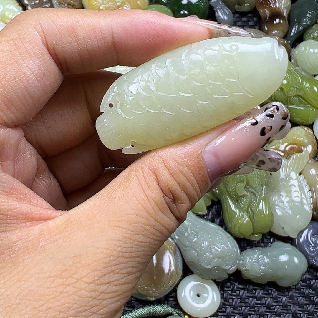 颈饰未镶嵌和田玉