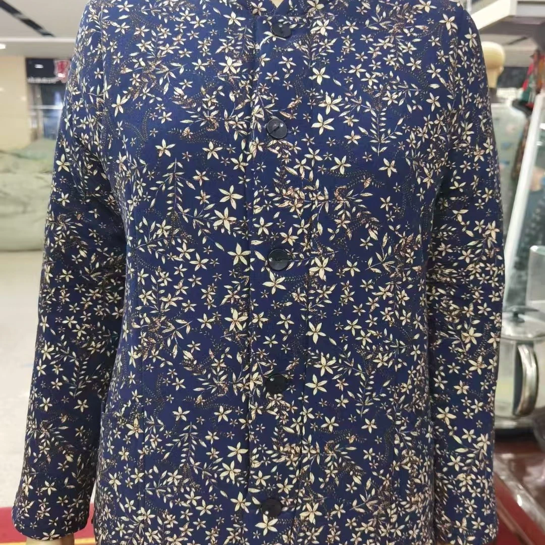 内蒙古冬款中老年妈妈装棉衣内外穿棉袄加大。加绒保暖奶奶棉服