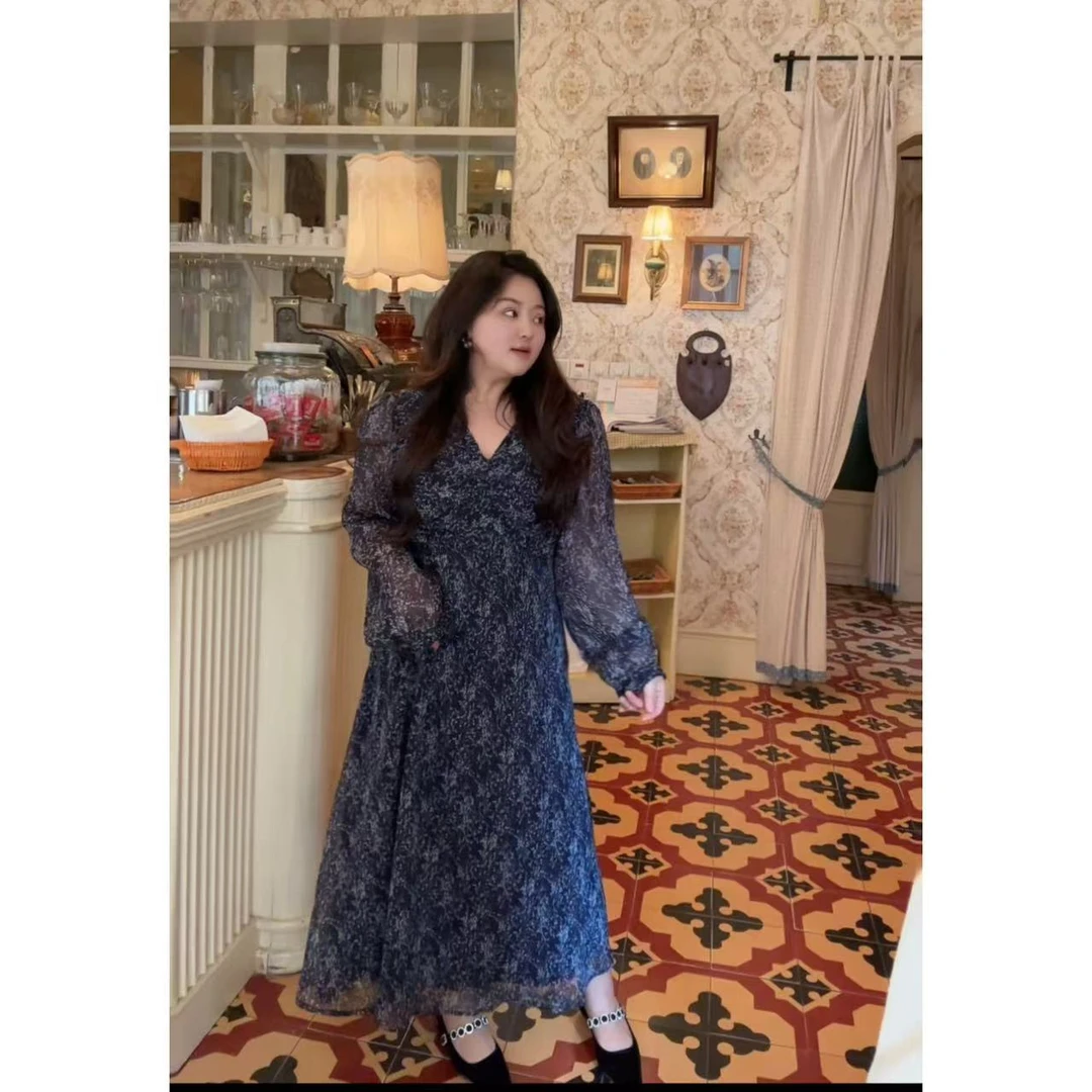 【蓝色月亮湖】TOYA大码女装长袖春夏新款连衣裙遮肉显瘦穿搭宽松