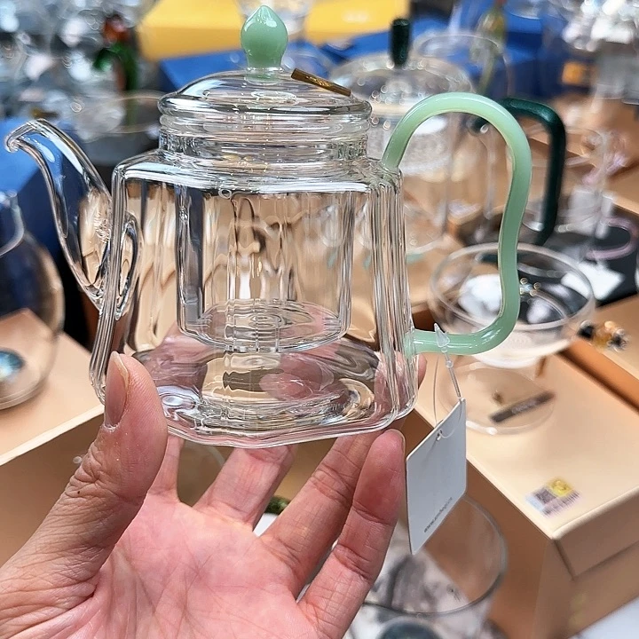 禾器浅玉色锦瑞壶