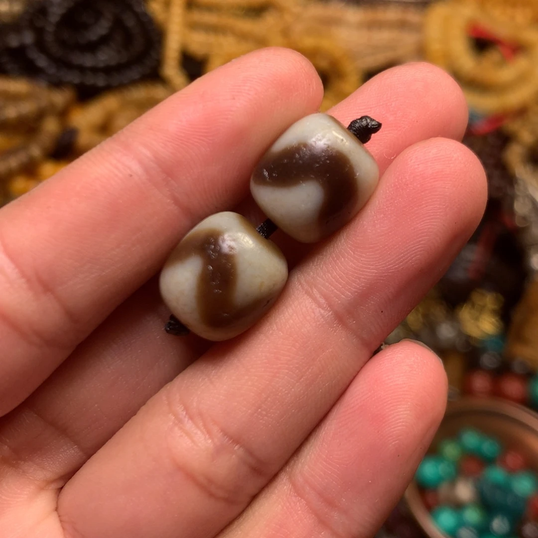 泥塑娘啦擦擦骰子