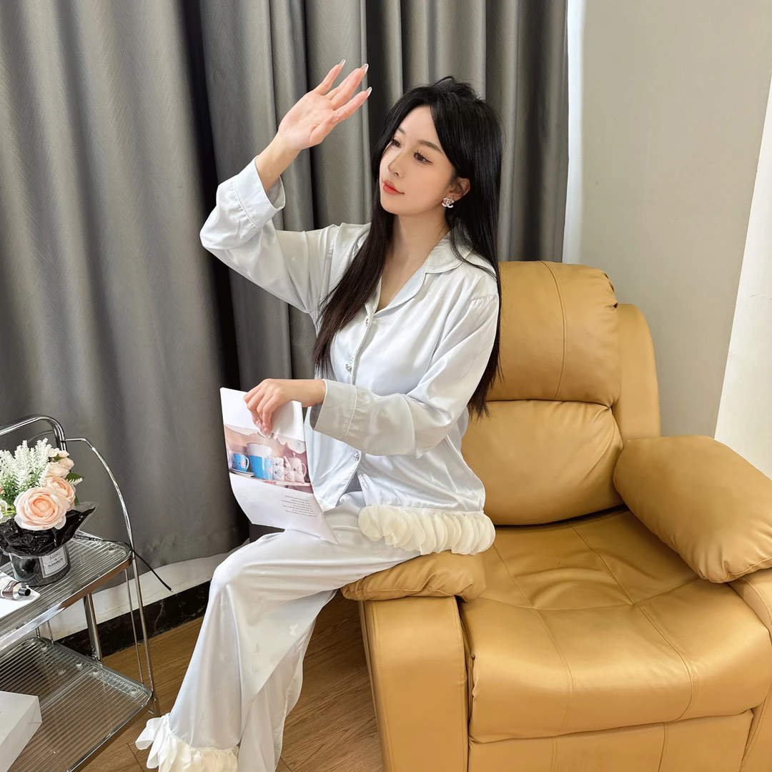 可外出家居冰丝睡衣女款爆款2025新款春秋季蕾丝花边套装居家服