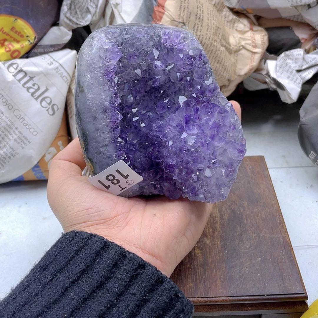 紫晶大型摆件（非配饰）未镶嵌