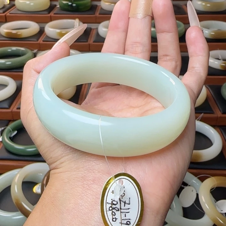 和田玉未镶嵌手镯高青白正装59.4