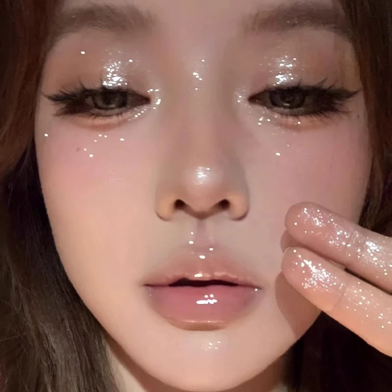 爆闪还是得看它！土豆泥高光粉珠光修容神仙面部提亮锁骨眼影钻石
