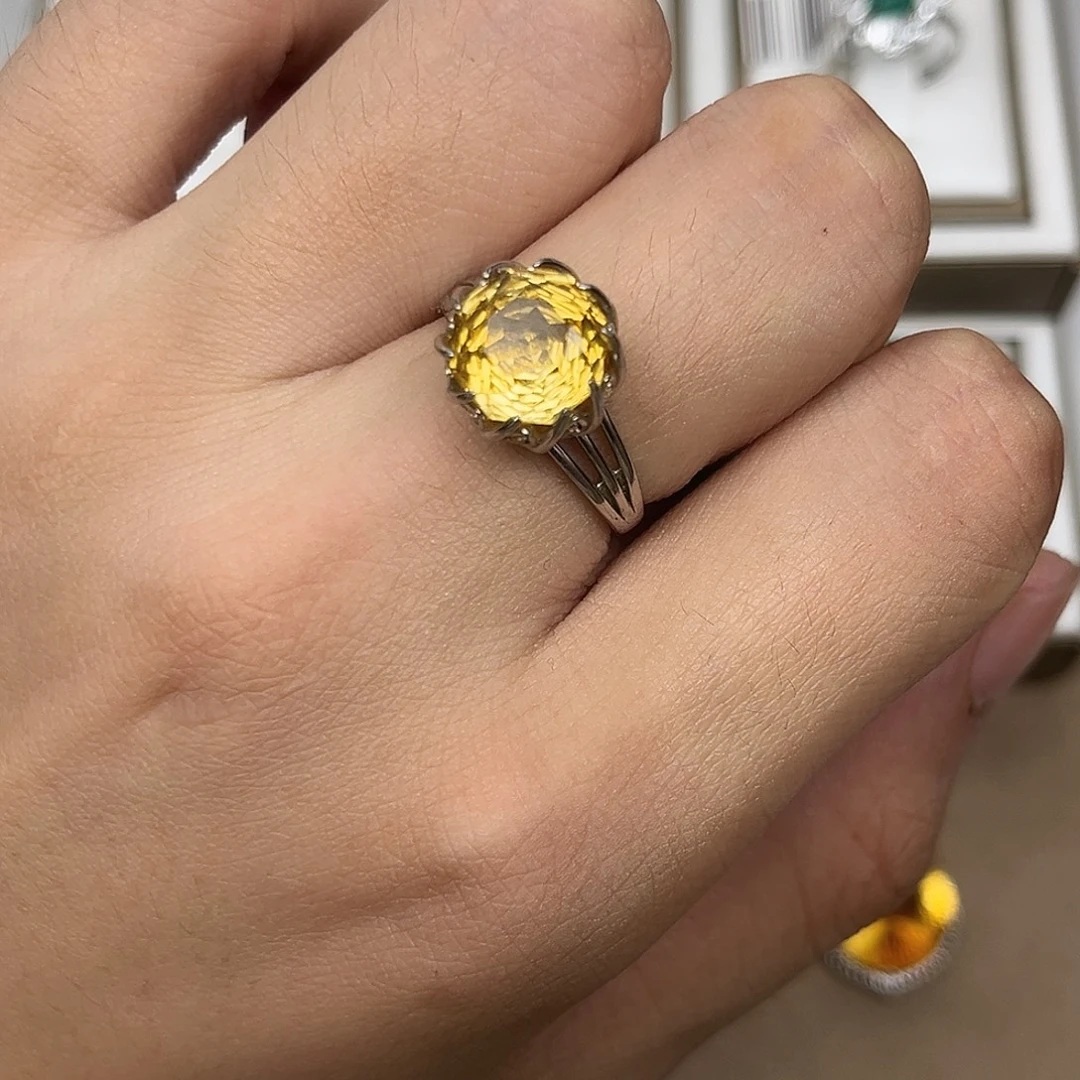 银S925镶嵌黄晶戒指