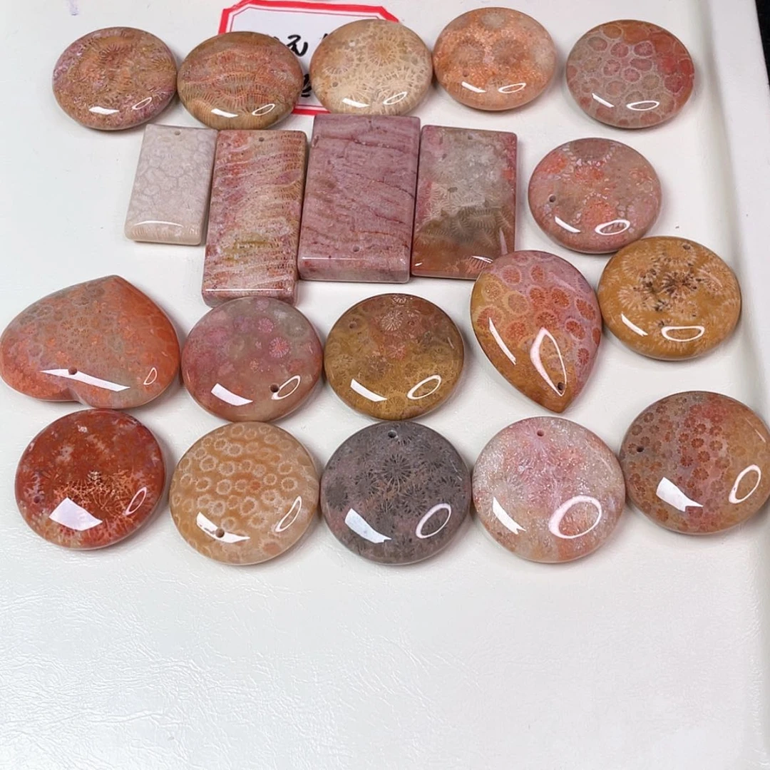 【闪购商品】合金颈饰硅化玉我*心