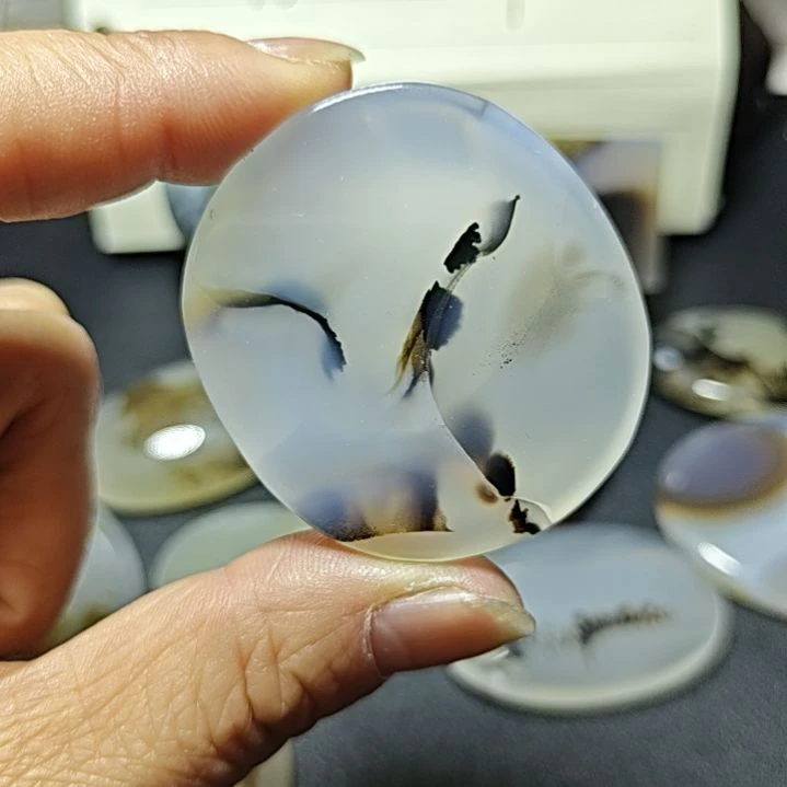 玛瑙/玉髓未镶嵌珠宝奇石