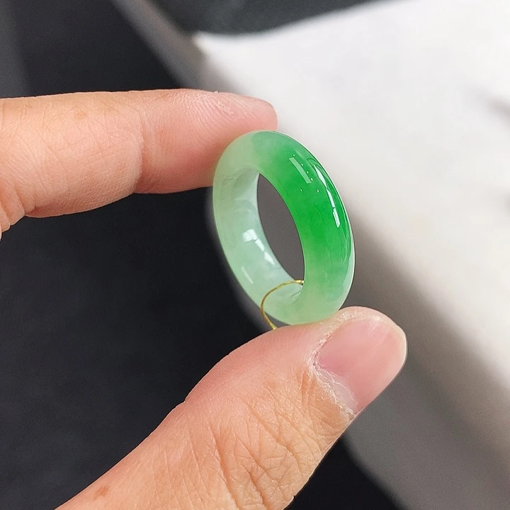 翡翠未镶嵌戒指16号