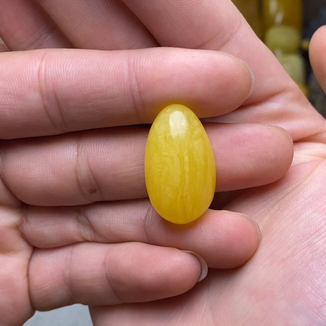 琥珀未镶嵌裸石蜜蜡