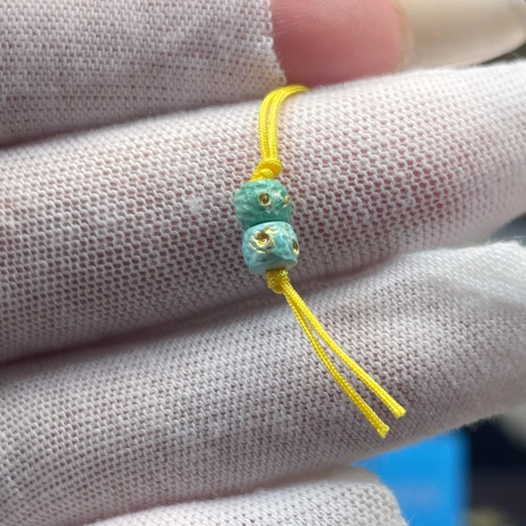 绿松石未镶嵌挂件