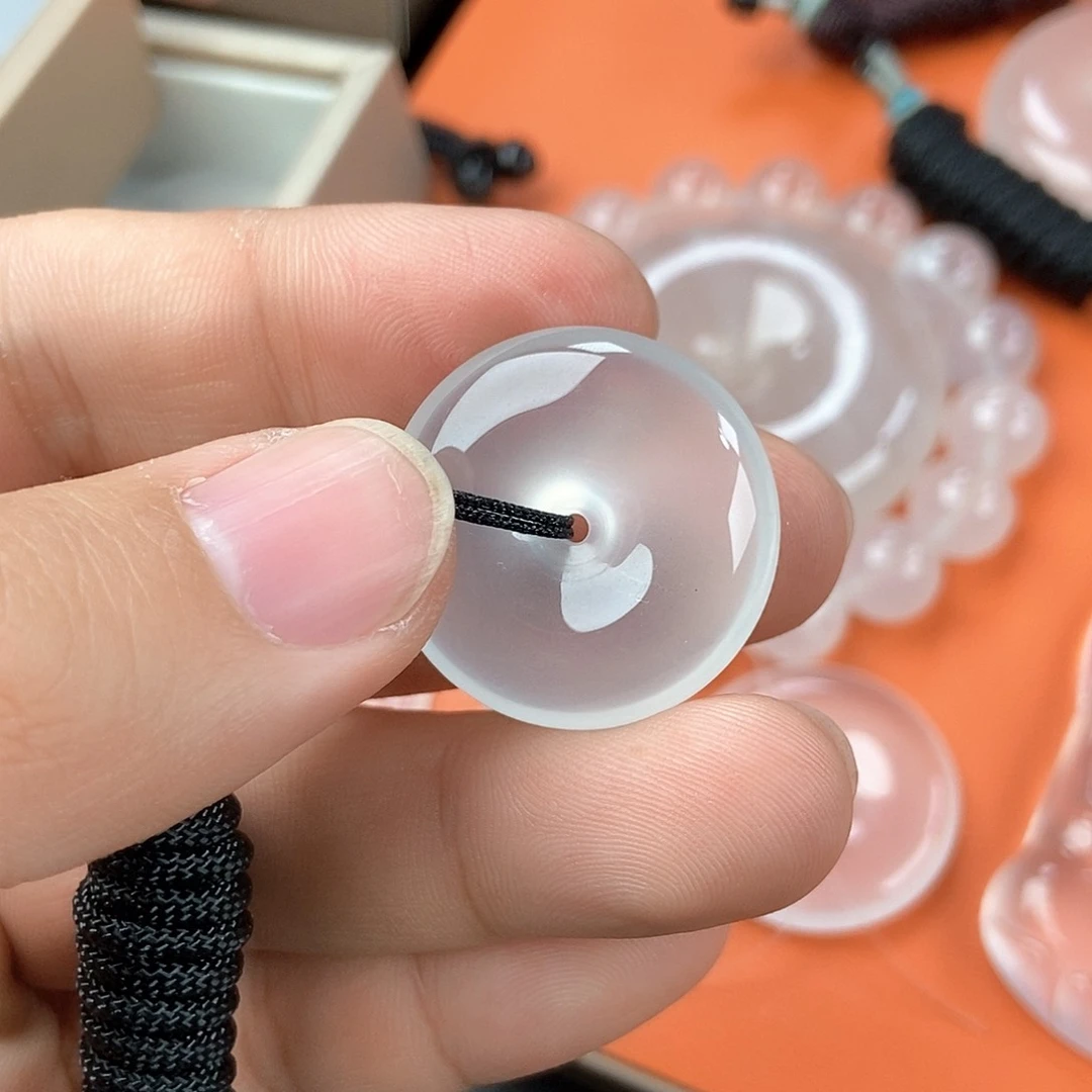 石英质玉颈饰未镶嵌