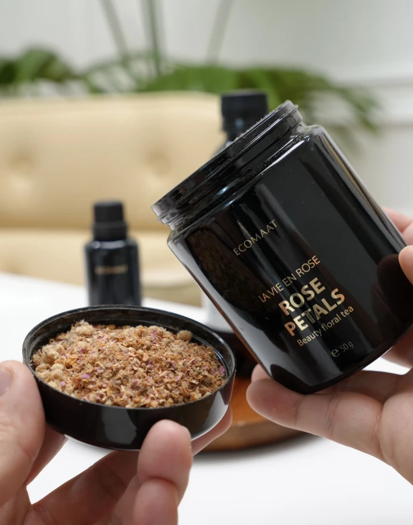 玫瑰水润提亮精华