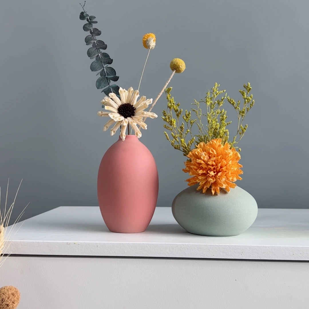 摆件陶瓷小花瓶摆件含花总高约20-30cm