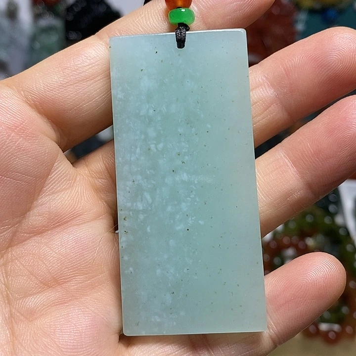 吊坠(赠链)未镶嵌翡翠