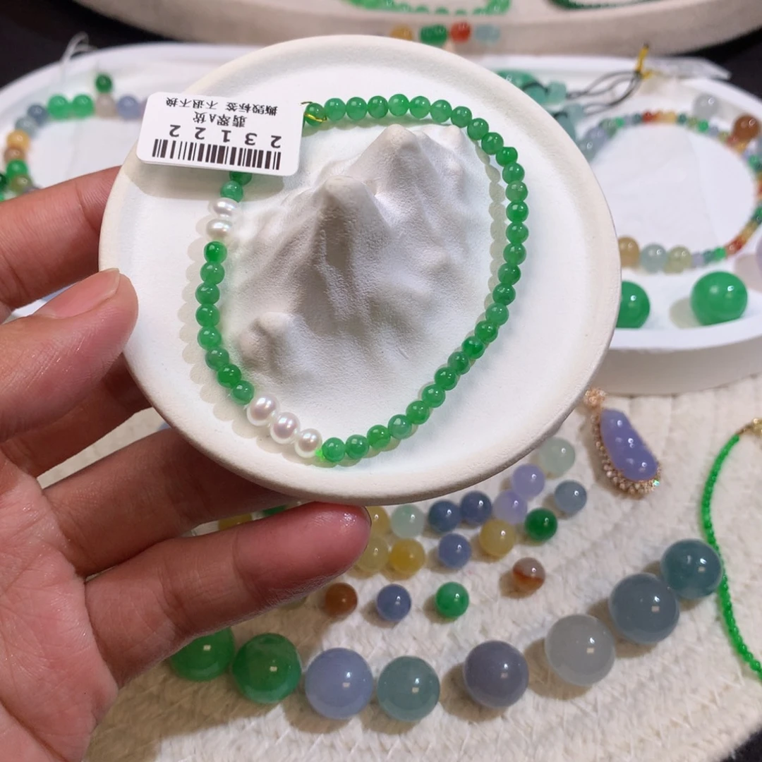 翡翠散珠阳绿手串