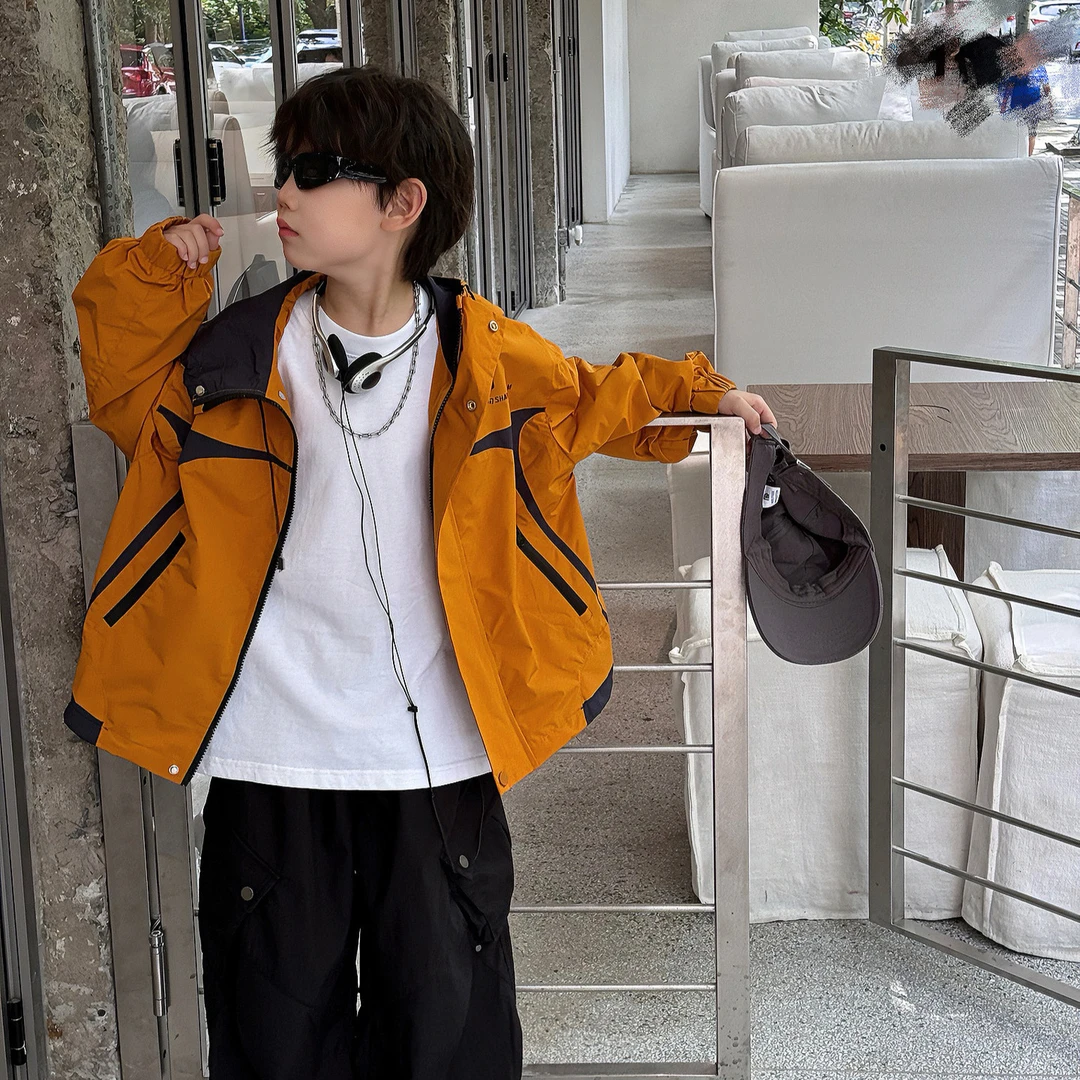 可拆卸冲锋衣中大童服装泰如2025秋季新款洋气帅气户外童装男童秋