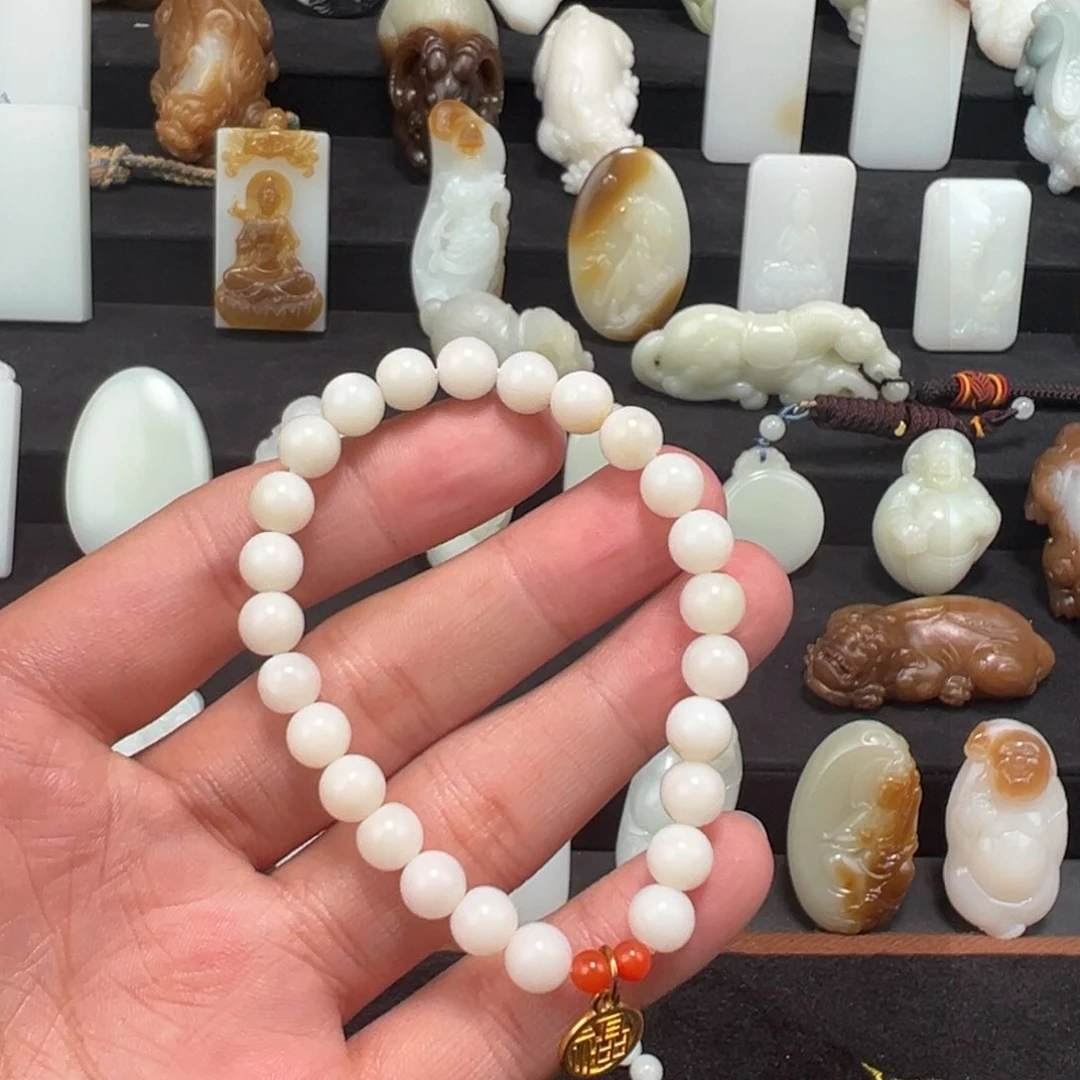 和田玉颈饰未镶嵌