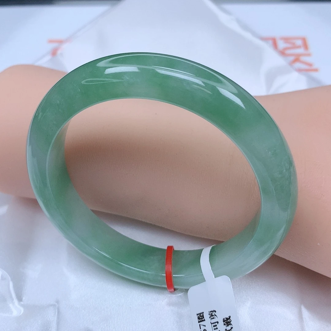 【闪购商品】未镶嵌手镯翡翠，57