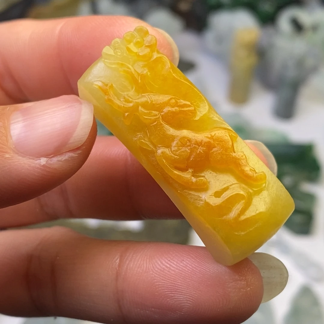 未镶嵌定制翡翠翡翠
