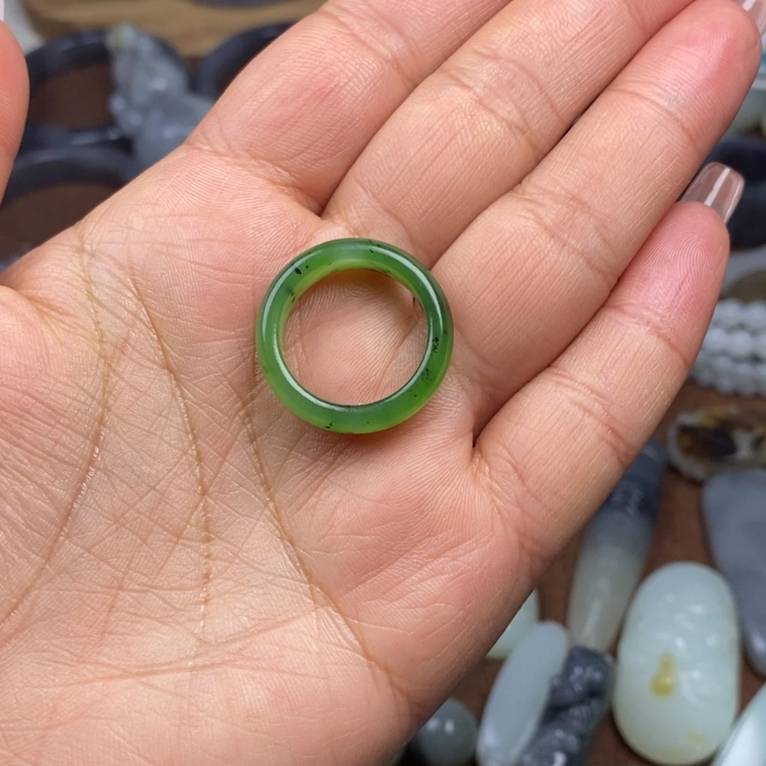 *****和田玉未镶嵌颈饰