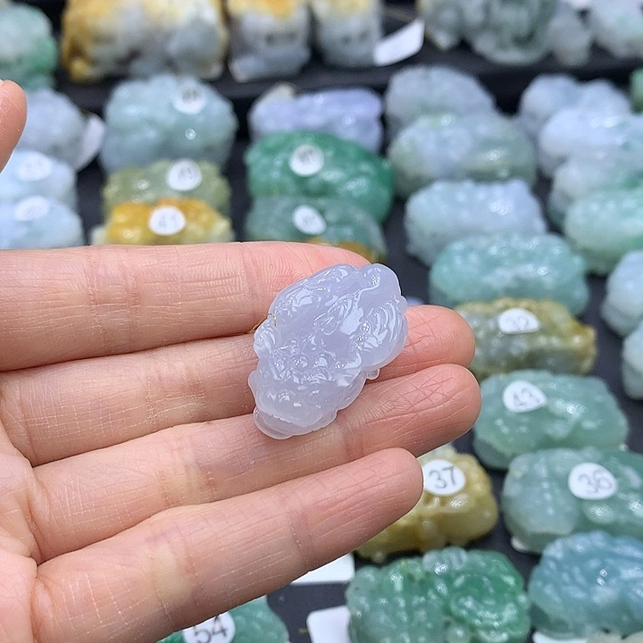 翡翠未镶嵌颈饰天然缅甸A货翡翠貔貅吊坠