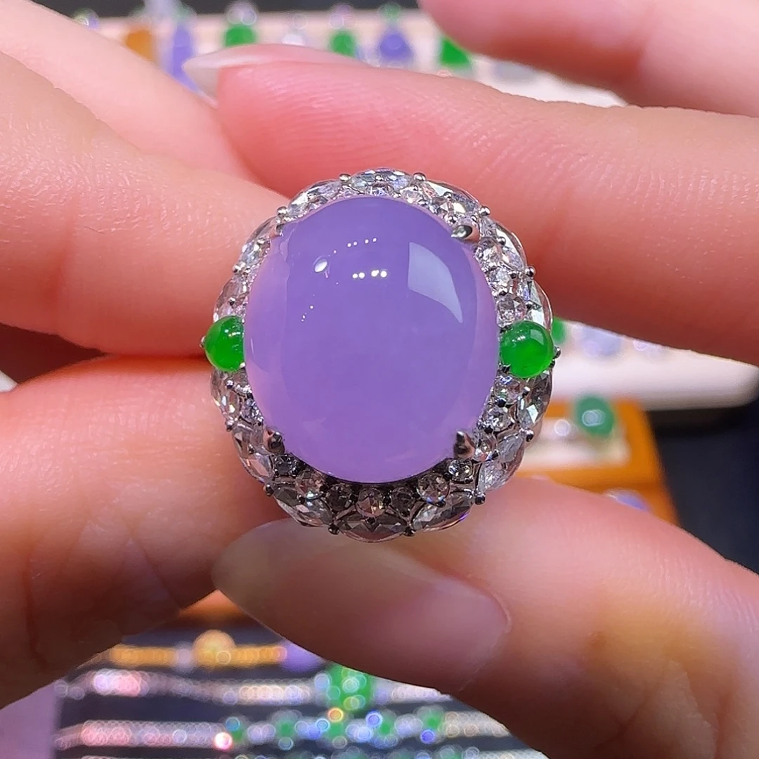 翡翠18K金镶嵌戒指