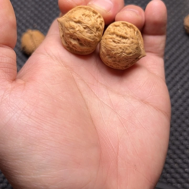 文玩核桃吊坠公子帽