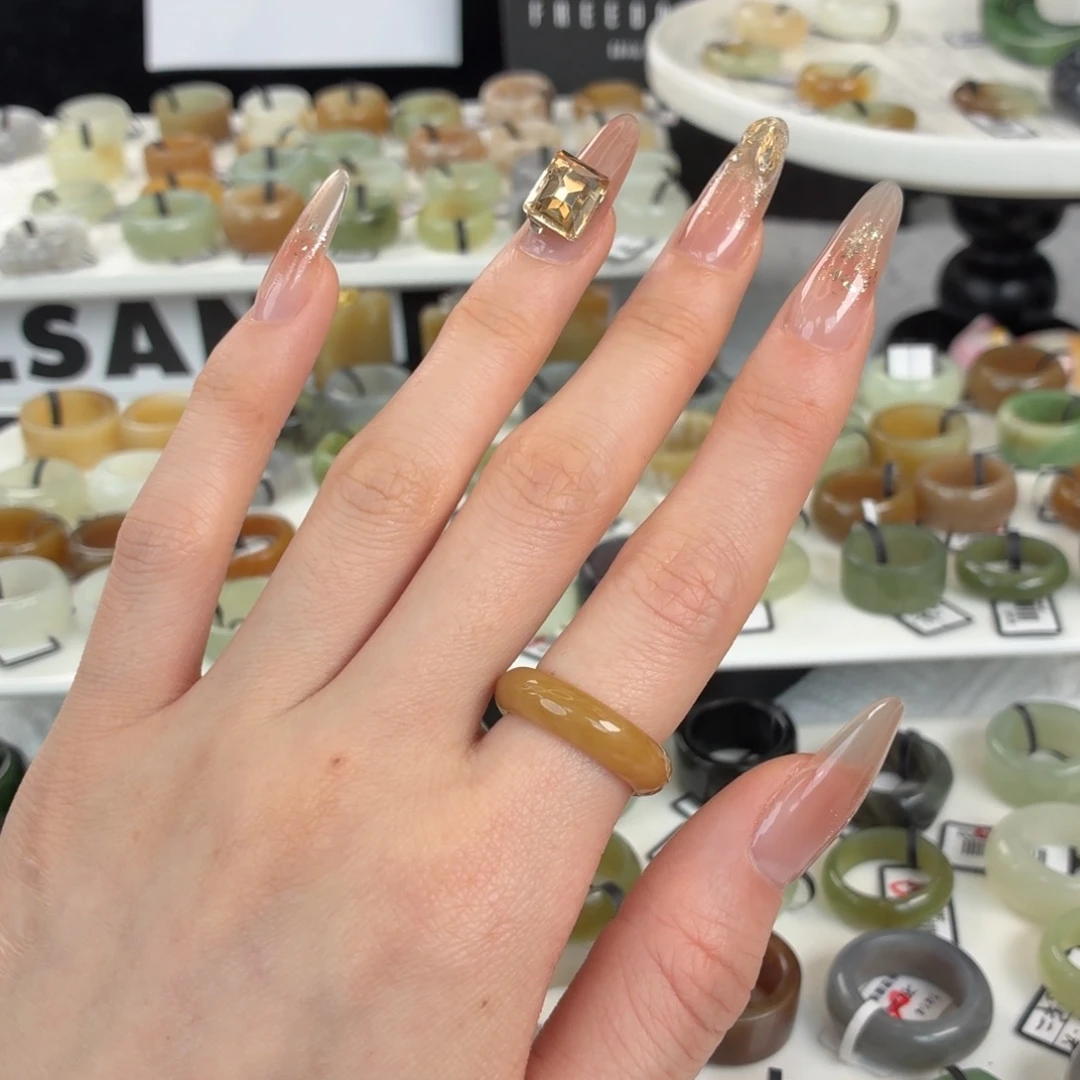 和田玉（糖玉）未镶嵌戒指z52黄糖圆条16.8不退换