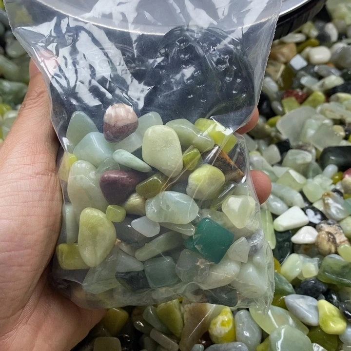 蛇纹石玉鱼缸石未镶嵌