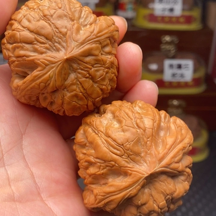 吊坠文玩核桃M****g龙鼎