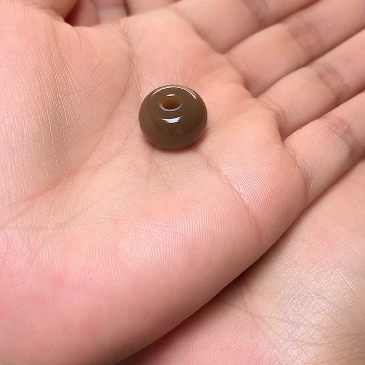 阿***心和田玉未镶嵌颈饰