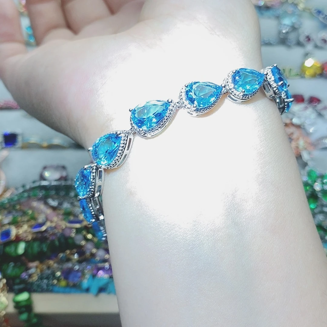 【闪购商品】银S925镶嵌耳饰托帕石