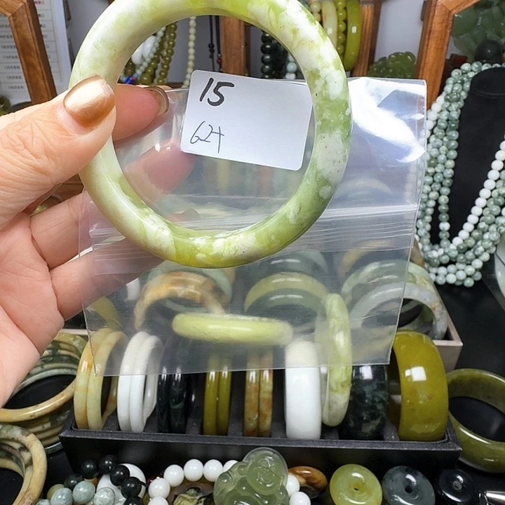 大***花蛇纹石玉合金手镯