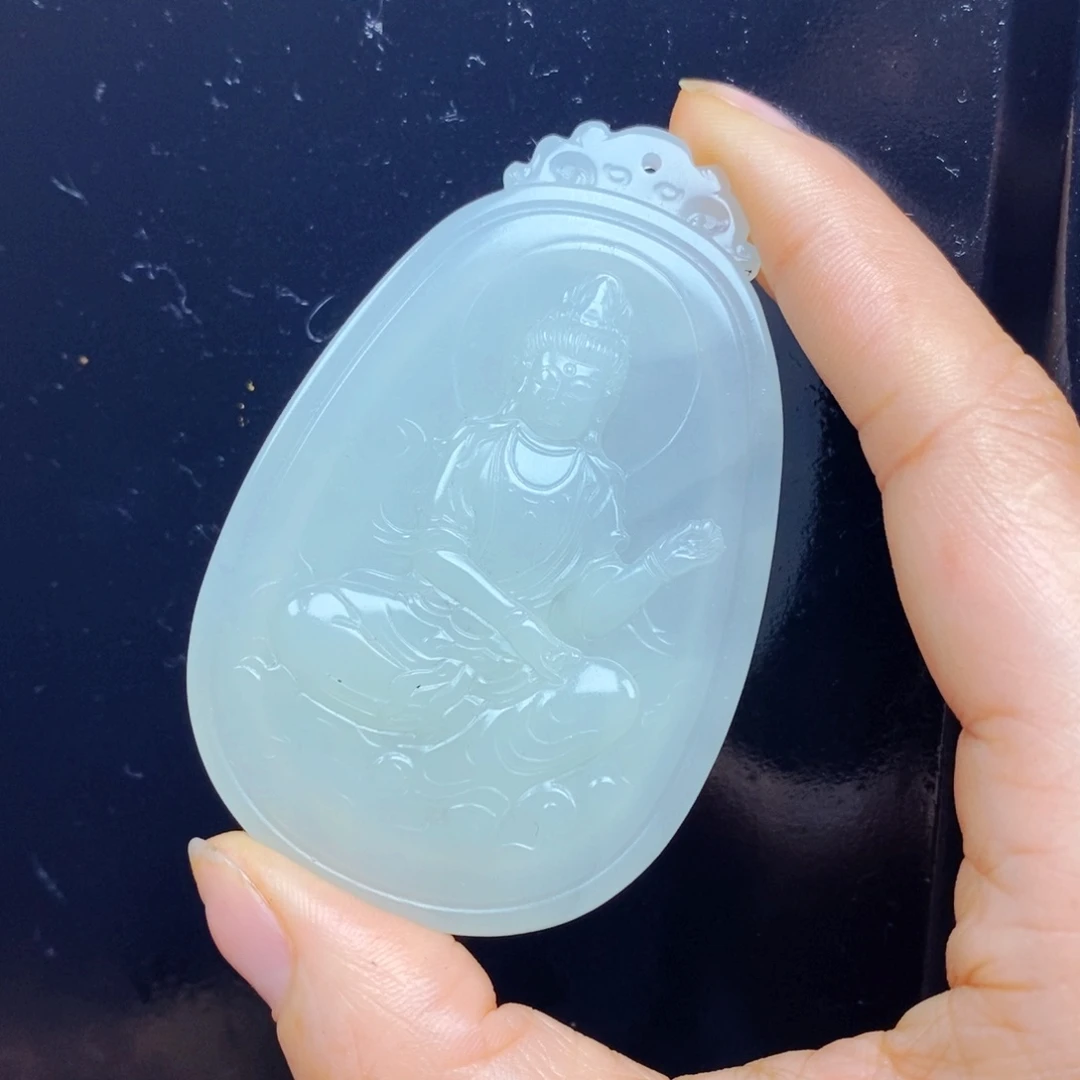石英质玉（黄龙玉）未镶嵌颈饰