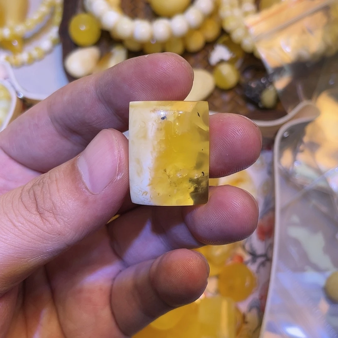 蜜蜡珠宝奇石未镶嵌牌子瑕疵