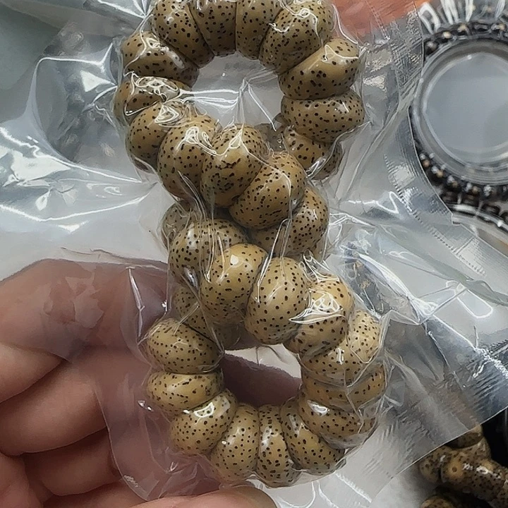 星月菩提手串7傲世黄星月菩提1.3蒜瓣大肠单圈