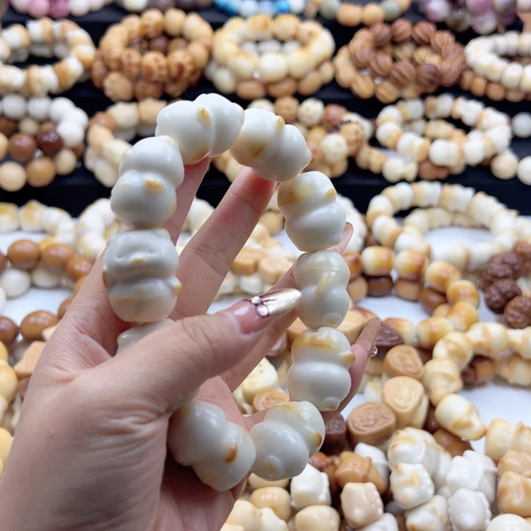 吊坠白玉菩提白烤色内裤猪猪28