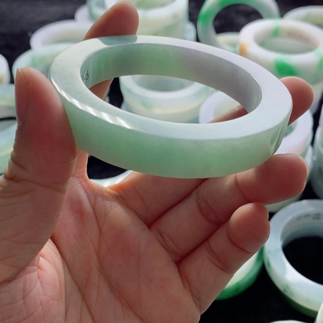 一****未镶嵌A货定制翡翠