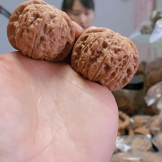 【闪购商品】把件文玩核桃41.5血麒麟