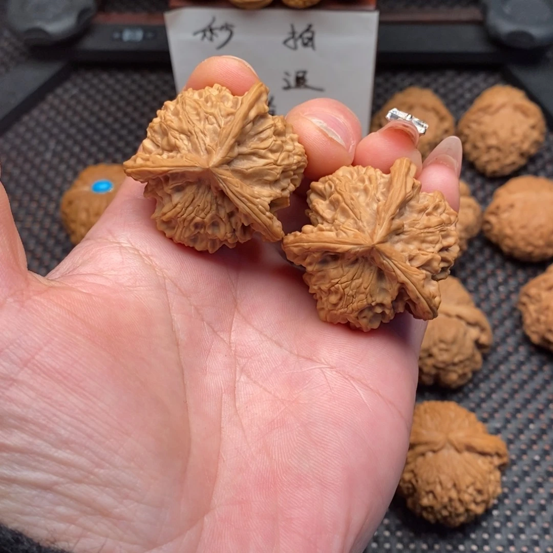 文玩核桃手串Ｑ三棱