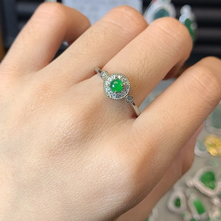 翡翠未镶嵌戒指戒指